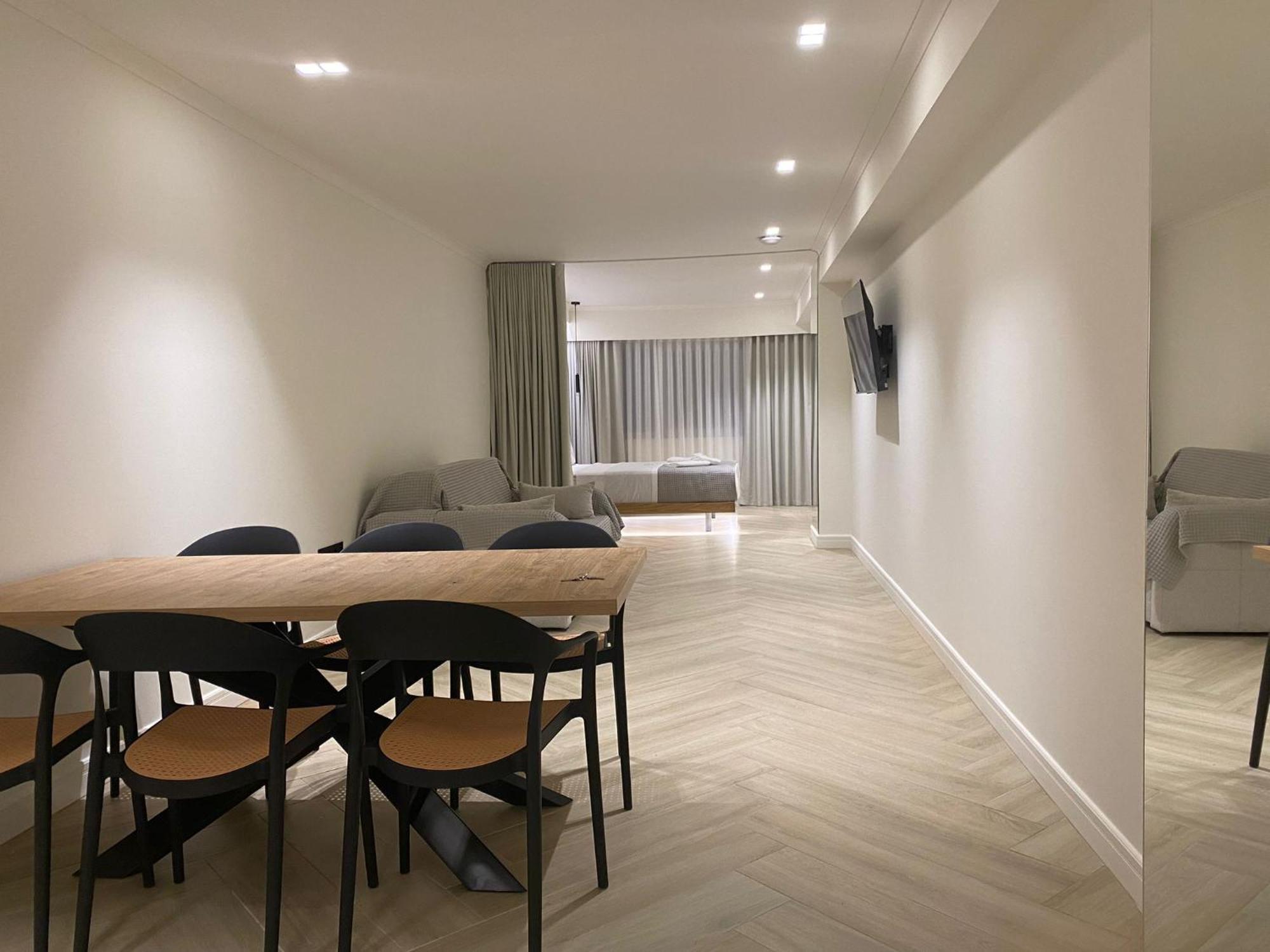 Апарт отель Triple A - Near Ermou Shopping Street - Family Hospitality - Free Parking! Афины Экстерьер фото