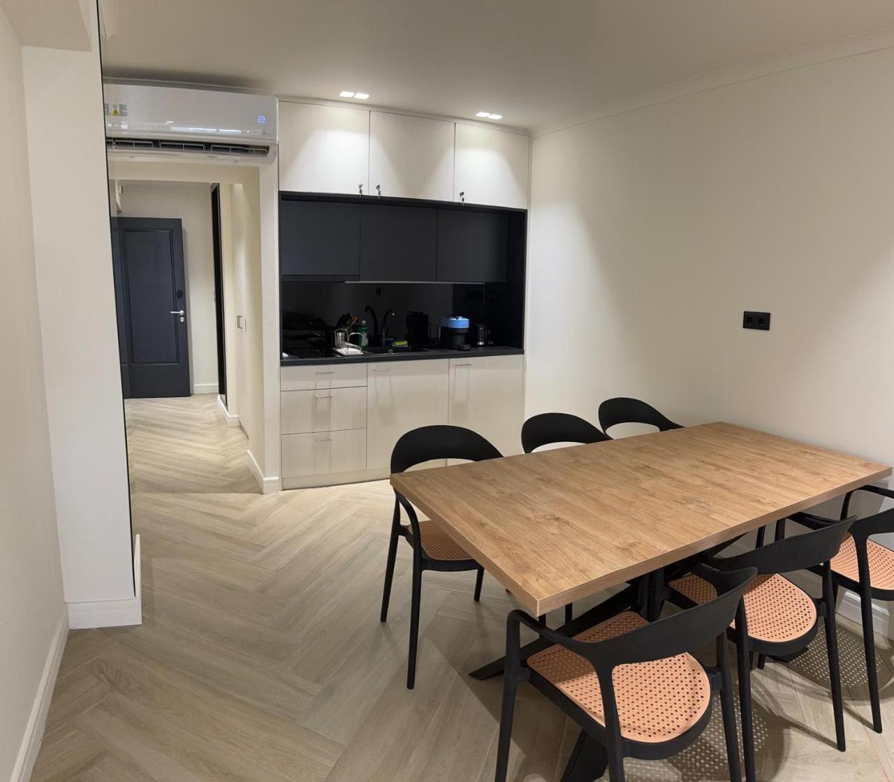 Апарт отель Triple A - Near Ermou Shopping Street - Family Hospitality - Free Parking! Афины Экстерьер фото